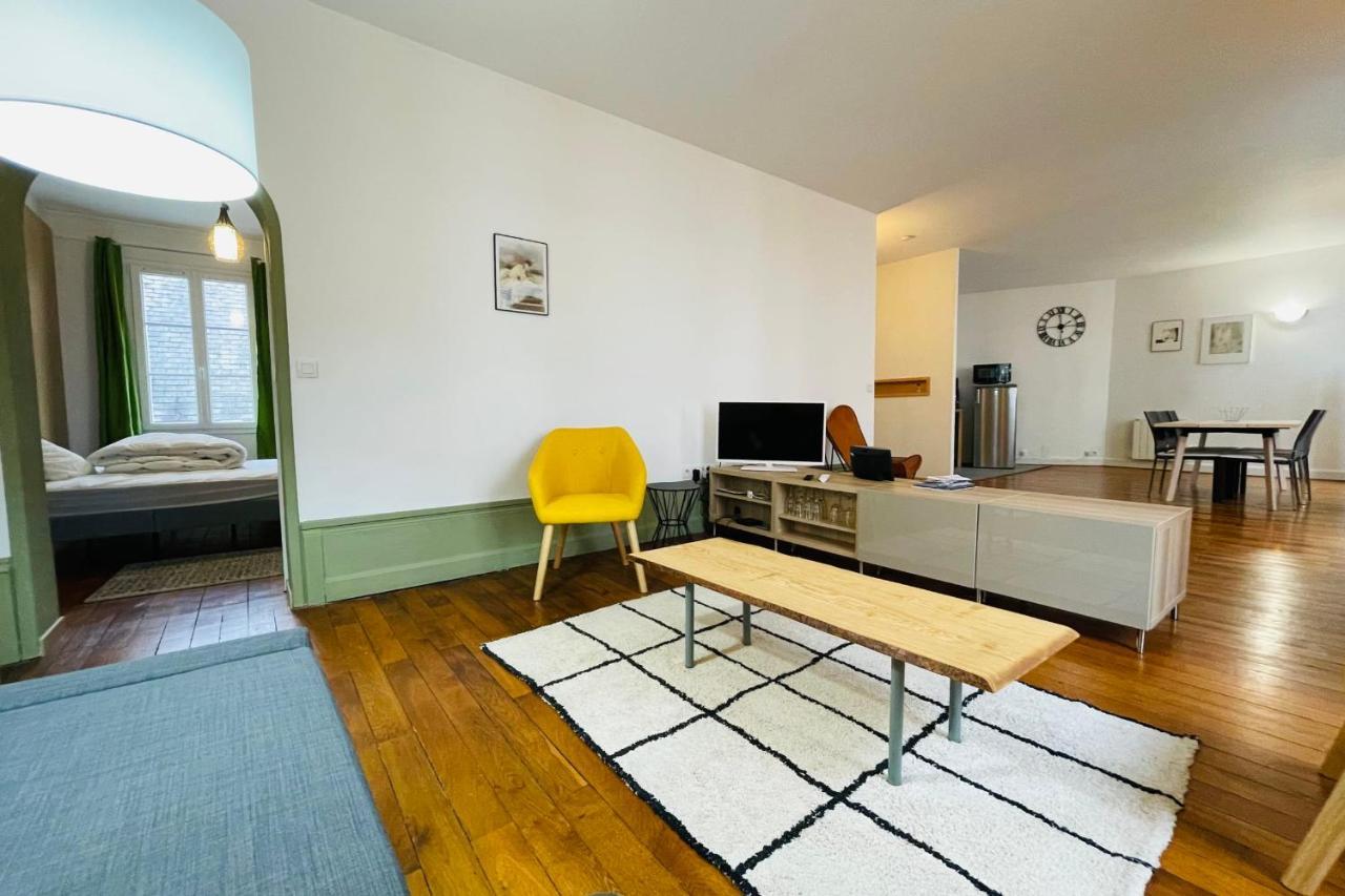 Apartmán The Magnificent Bordeaux Loft In The Hyper-Center Of Tours Exteriér fotografie